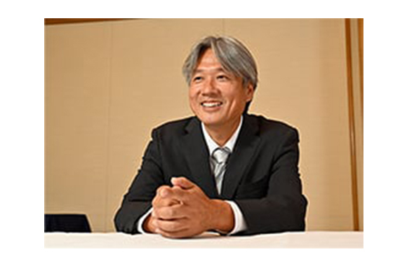 写真:代表取締役社長